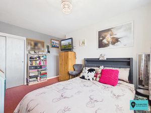 Bedroom- click for photo gallery
